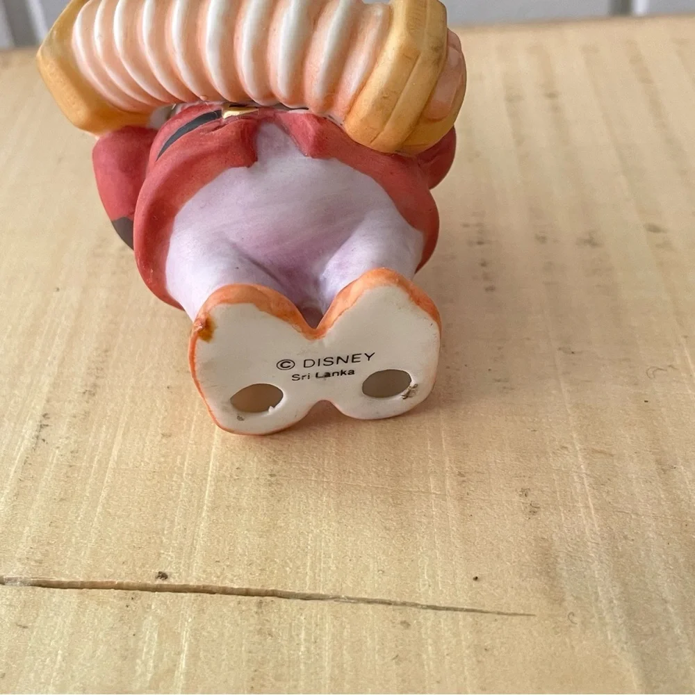 $15 SALE Vintage Disney Bashful Musician Collectible Ceramic Figurine Snow White
